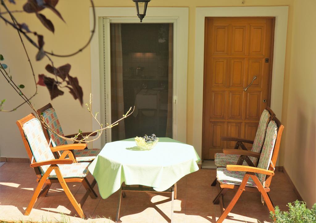 Villa The Platanus Tree Kato Vasiliki Exterior photo